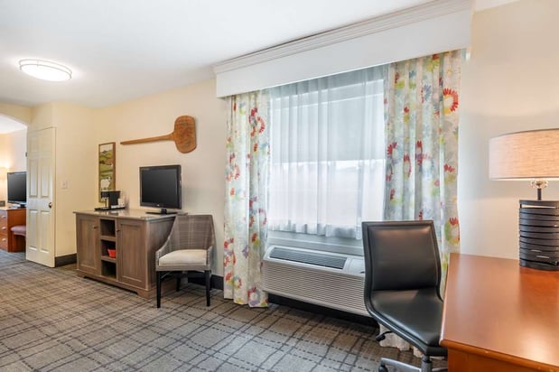 Images Best Western Plus University Park Inn & Suites