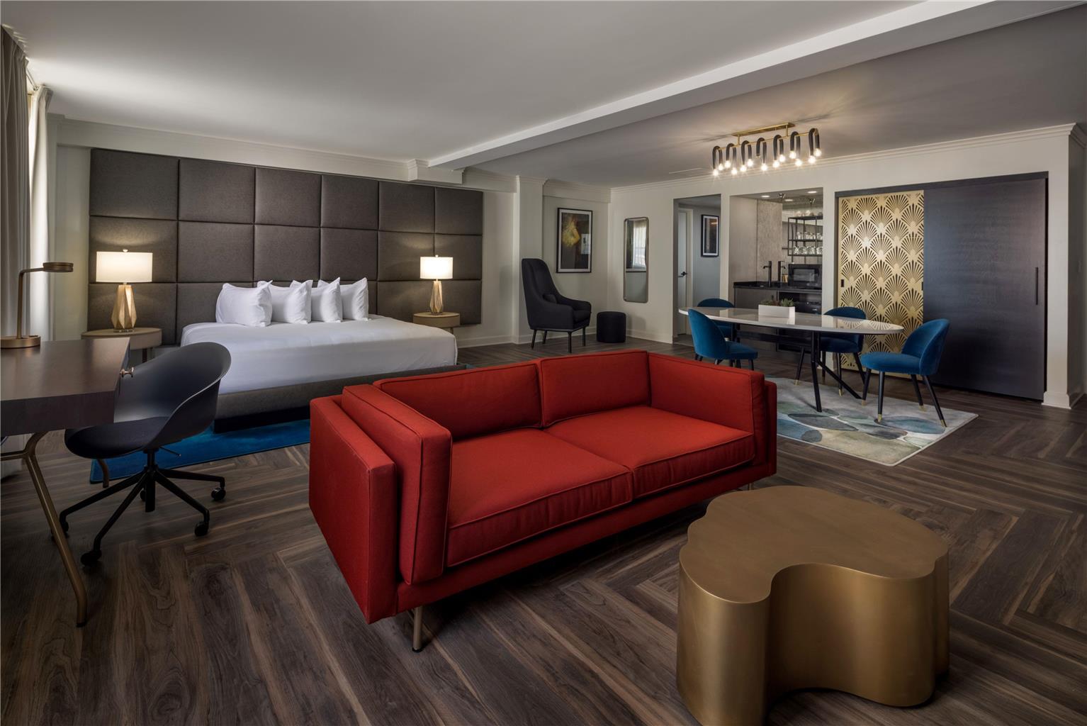 Guest room