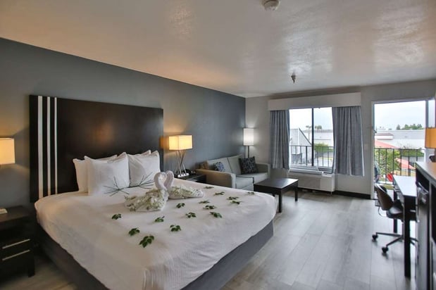 Images Best Western Surf City