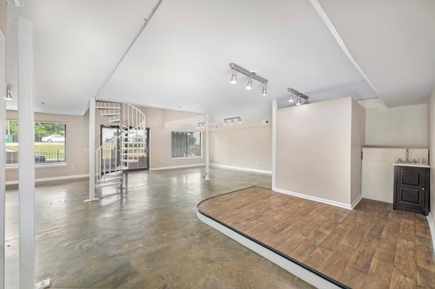 Images MAA Buckhead