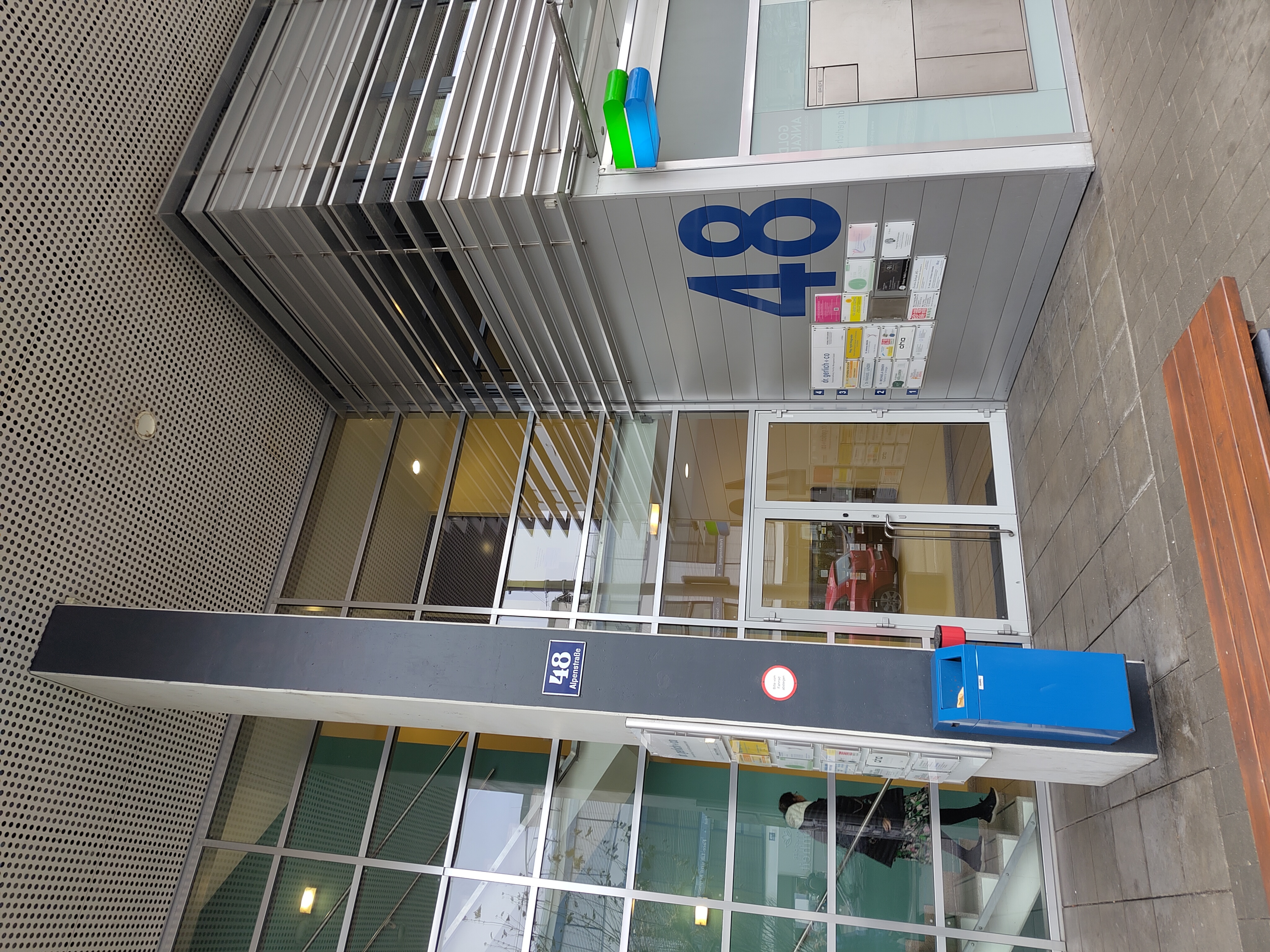 Bild 2 von Esines Kurzmann, MA BA