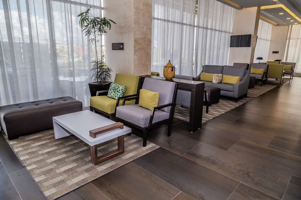 Images Hampton Inn & Suites by Hilton Puebla
