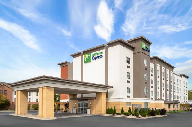 Images Holiday Inn Express Toledo North by IHG