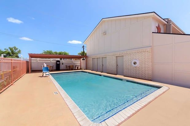 Images Best Western Llano