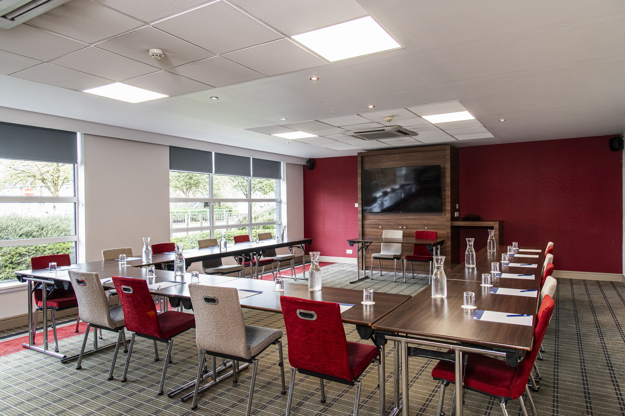 Images Holiday Inn Express Glasgow Airport by IHG
