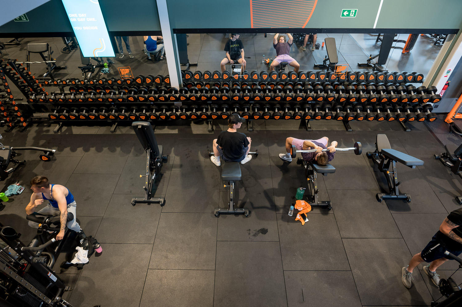 Fotos - Basic-Fit 24/7 - 5