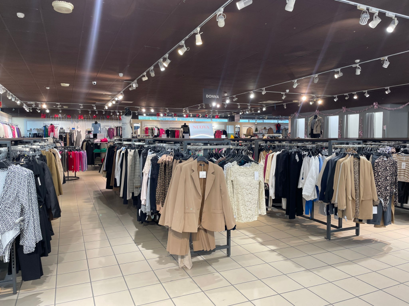 Images Mondo Risparmio Pisa Casalinghi e Abbigliamento