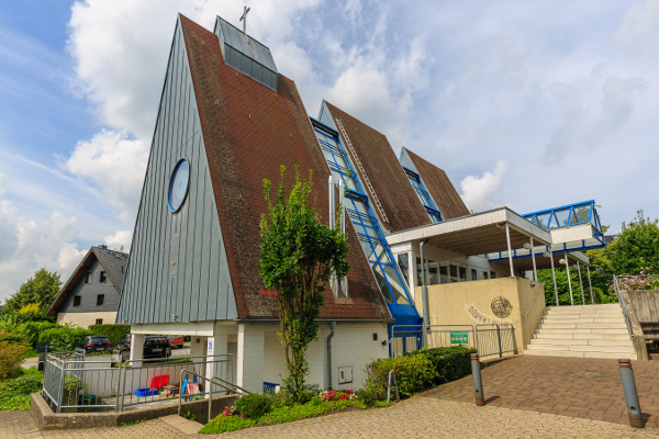 Bild 1 Dorfkirche Isenbügel - Evangelische Kirchengemeinde Heiligenhaus in Heiligenhaus
