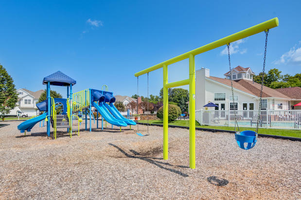 Images Webster Green Apartment Homes