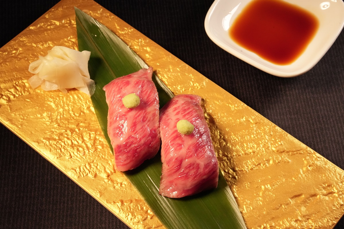 Images 炭火焼肉　月和