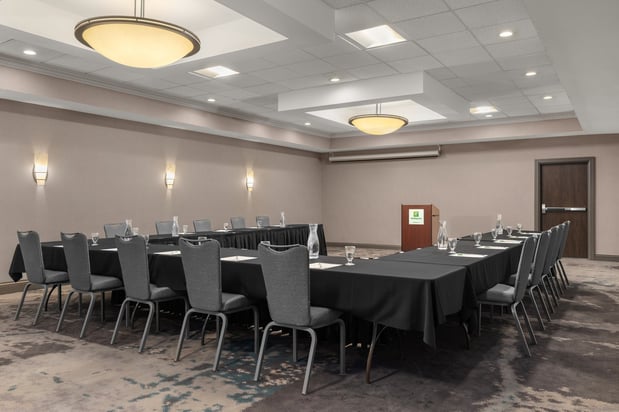 Images Holiday Inn Dubuque/Galena by IHG