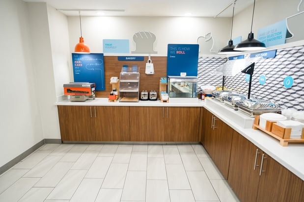 Images Holiday Inn Express & Suites Kodak East-Sevierville by IHG