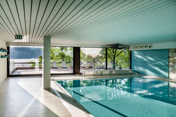 Pool - indoor