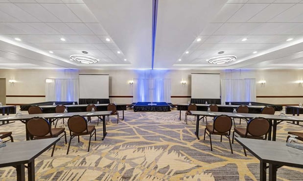 Images Embassy Suites by Hilton Milwaukee Brookfield