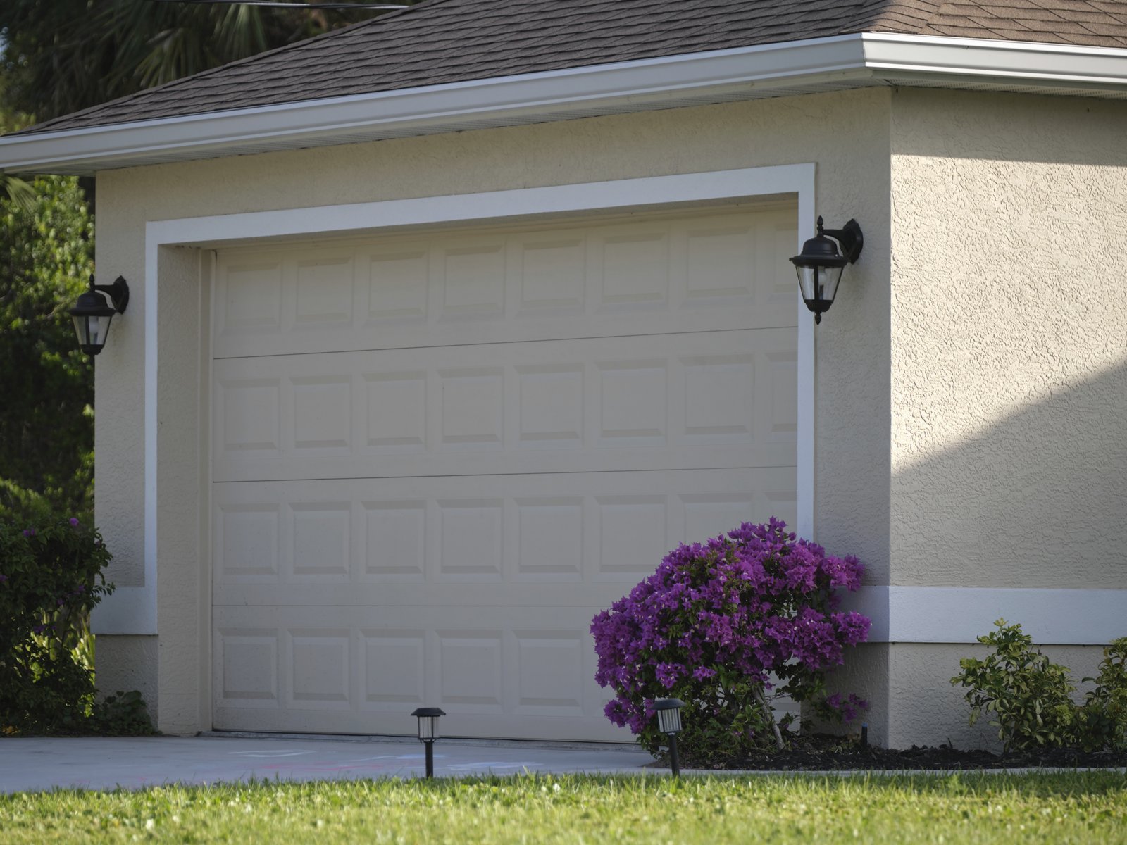 Andrew Garage Door's Repair