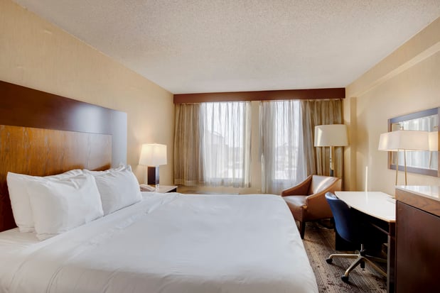 Images Crowne Plaza Harrisburg-Hershey by IHG