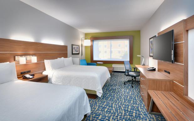 Images Holiday Inn Express & Suites Gainesville I-75 by IHG