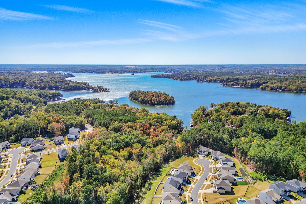 The Coves on Lake Wylie - Taylor Morrison Logo