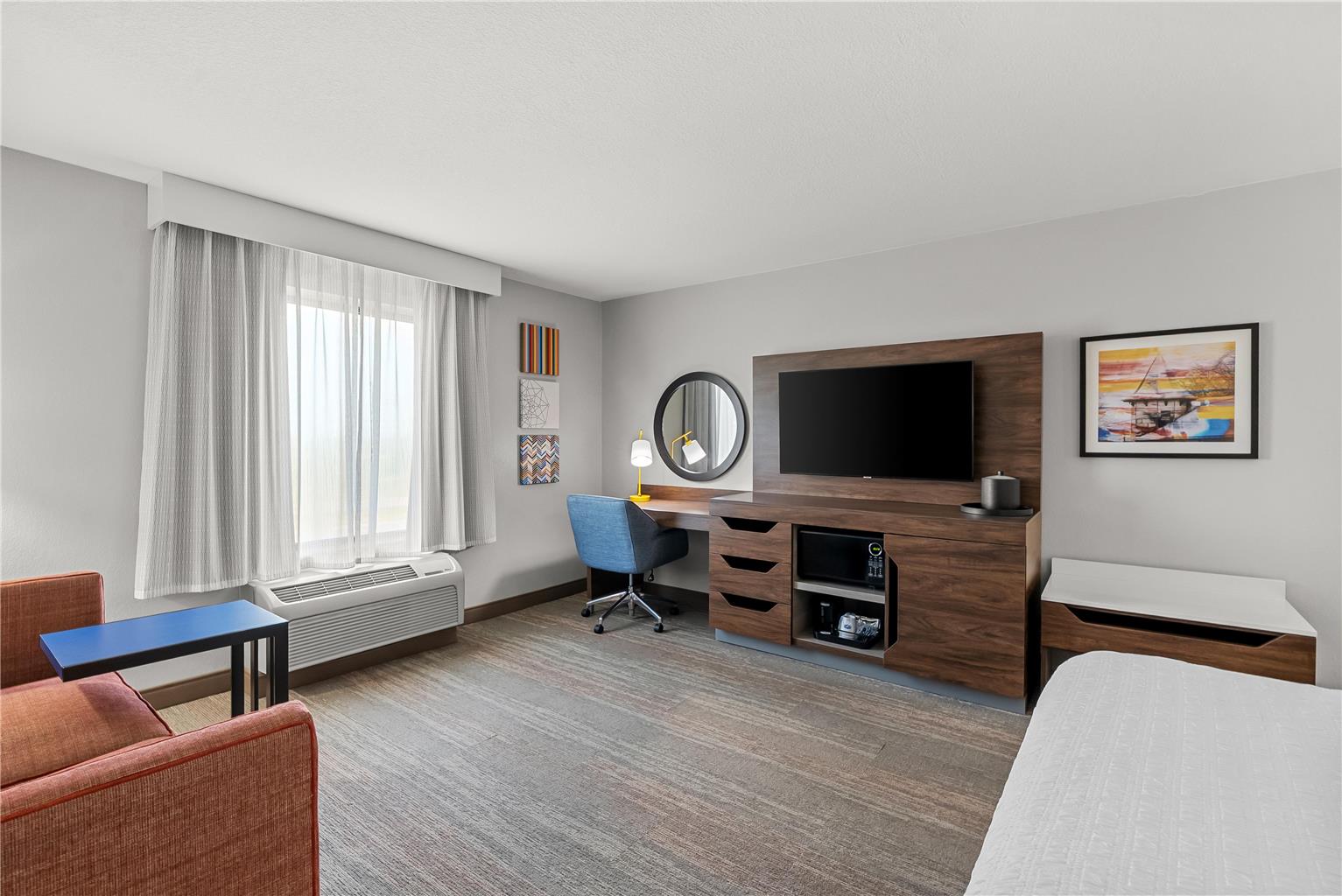 Guest room