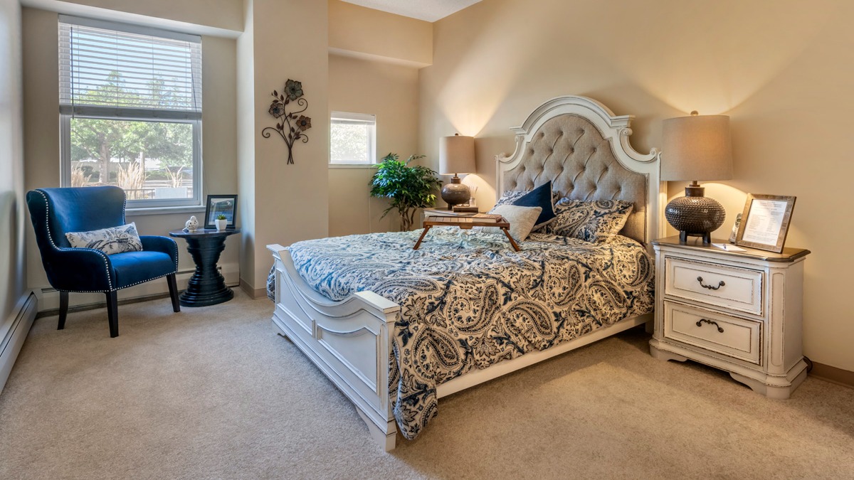 Brookdale Meridian Englewood Apartment Bedroom