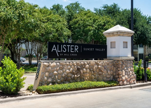 Images Alister Sunset Valley