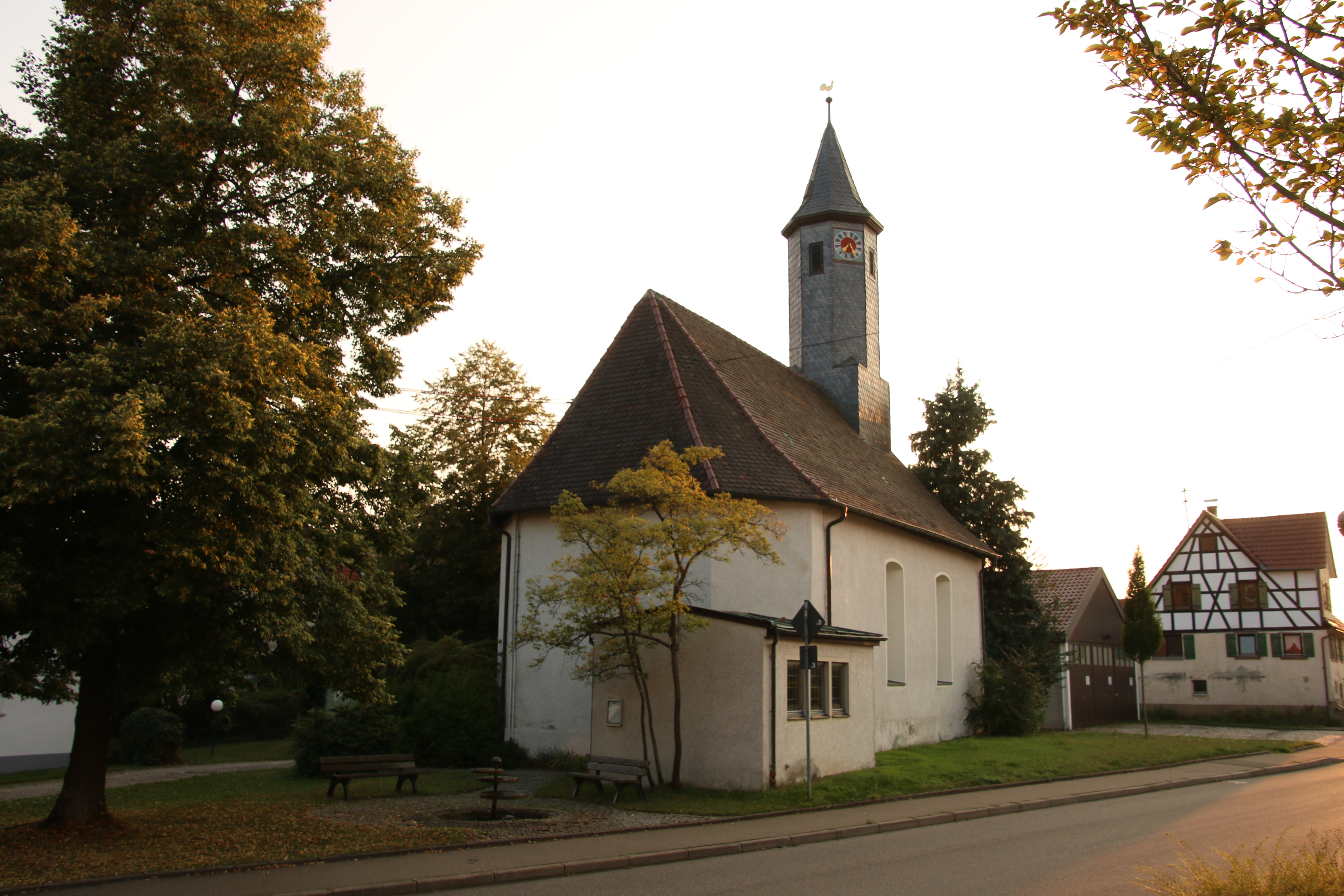 Pankratiuskirche - Evangelische Kirchengemeinde Ohnastetten, Holzelfinger Straße 3 in St. Johann