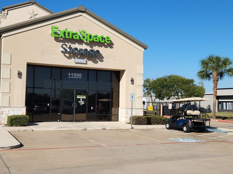 Images Extra Space Storage