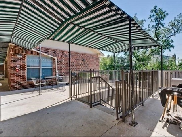 Images McFarlin Place Apartments