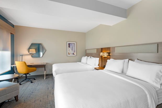 Images Holiday Inn Express & Suites Indianapolis - East by IHG