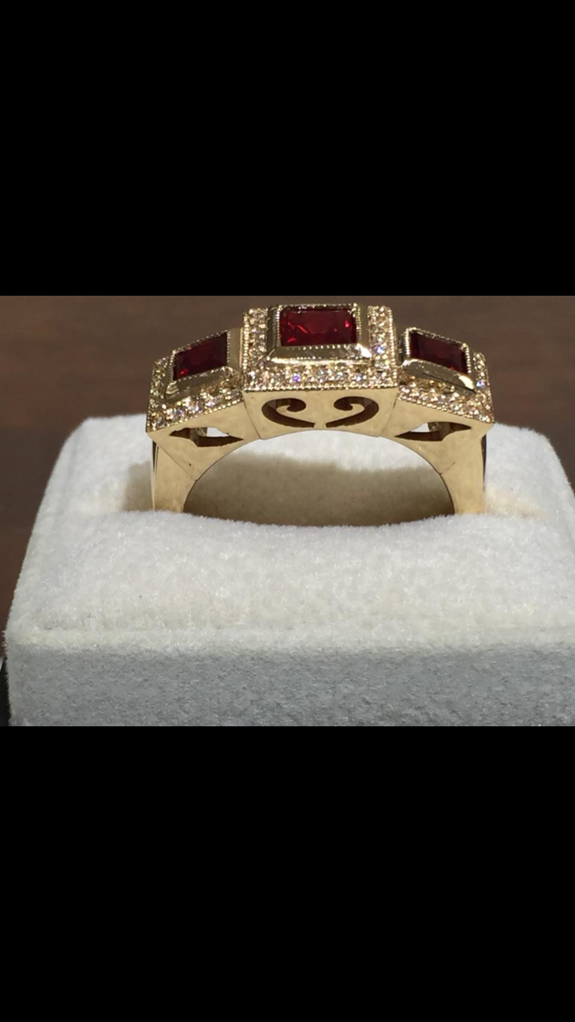Images Noura's Jewellery