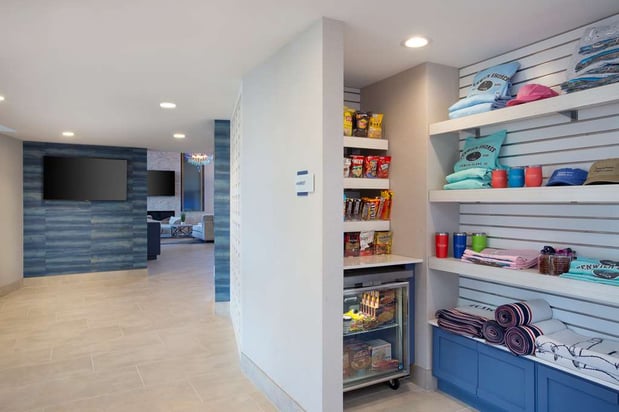 Images Fenwick Shores, Tapestry Collection by Hilton