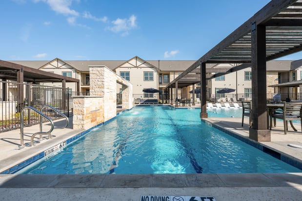 Images United Multifamily Construction