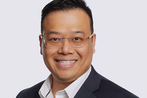 Ron Ma, Retail Partner in our Centerpoint Mall store