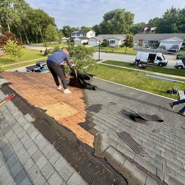 Images Roofing Gurus - Licensed roofing contractors for Roof Replacement & Leak Repair Chicago