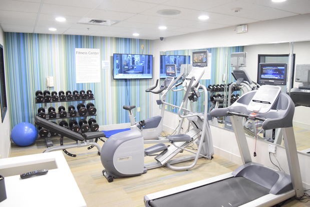 Images Holiday Inn Express & Suites Pensacola W I-10 by IHG