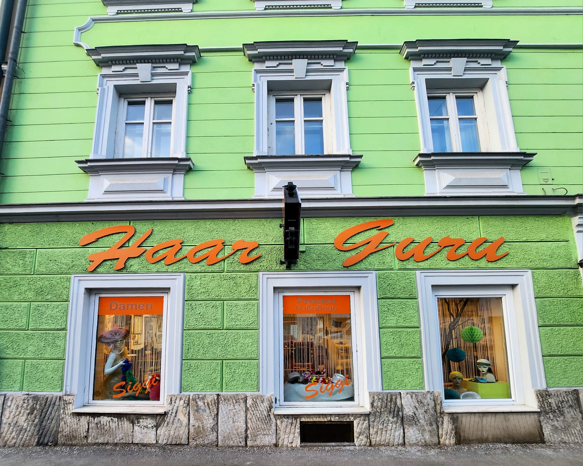 Friseursalon Haar-Guru, Völkermarkter Straße 5 in Klagenfurt am Wörthersee