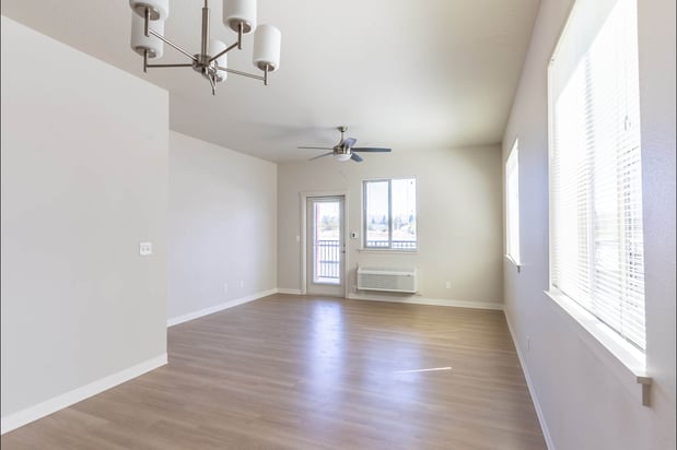 Images Cascade Place Apartment Homes