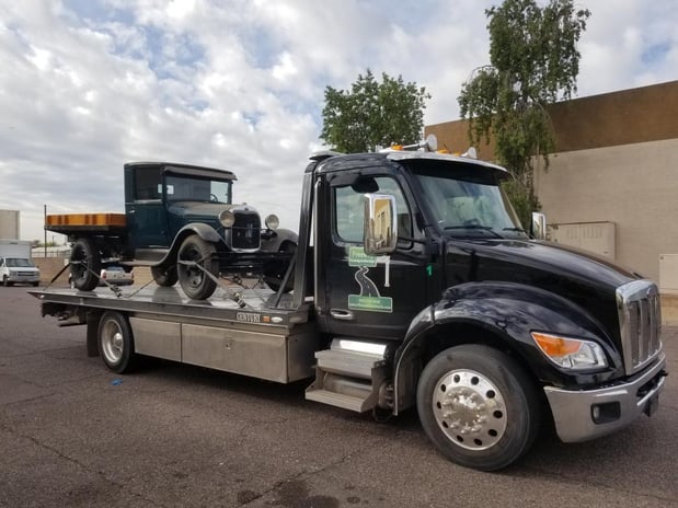 Images Freeway Towing & Storage