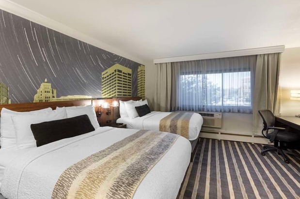 Images Best Western Plus Milwaukee West