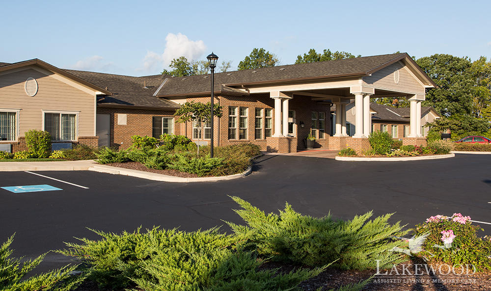 Lakewood Assisted Living & Memory Care facility in Brookfield, WI