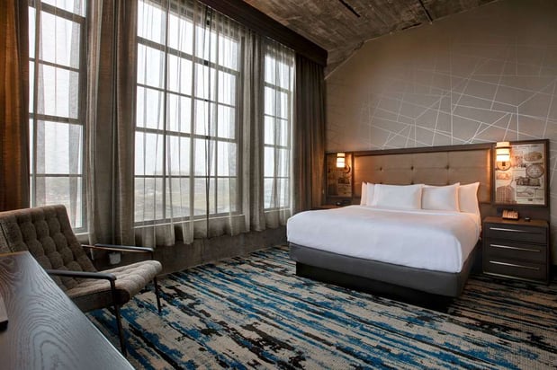 Images Embassy Suites by Hilton Rockford Riverfront