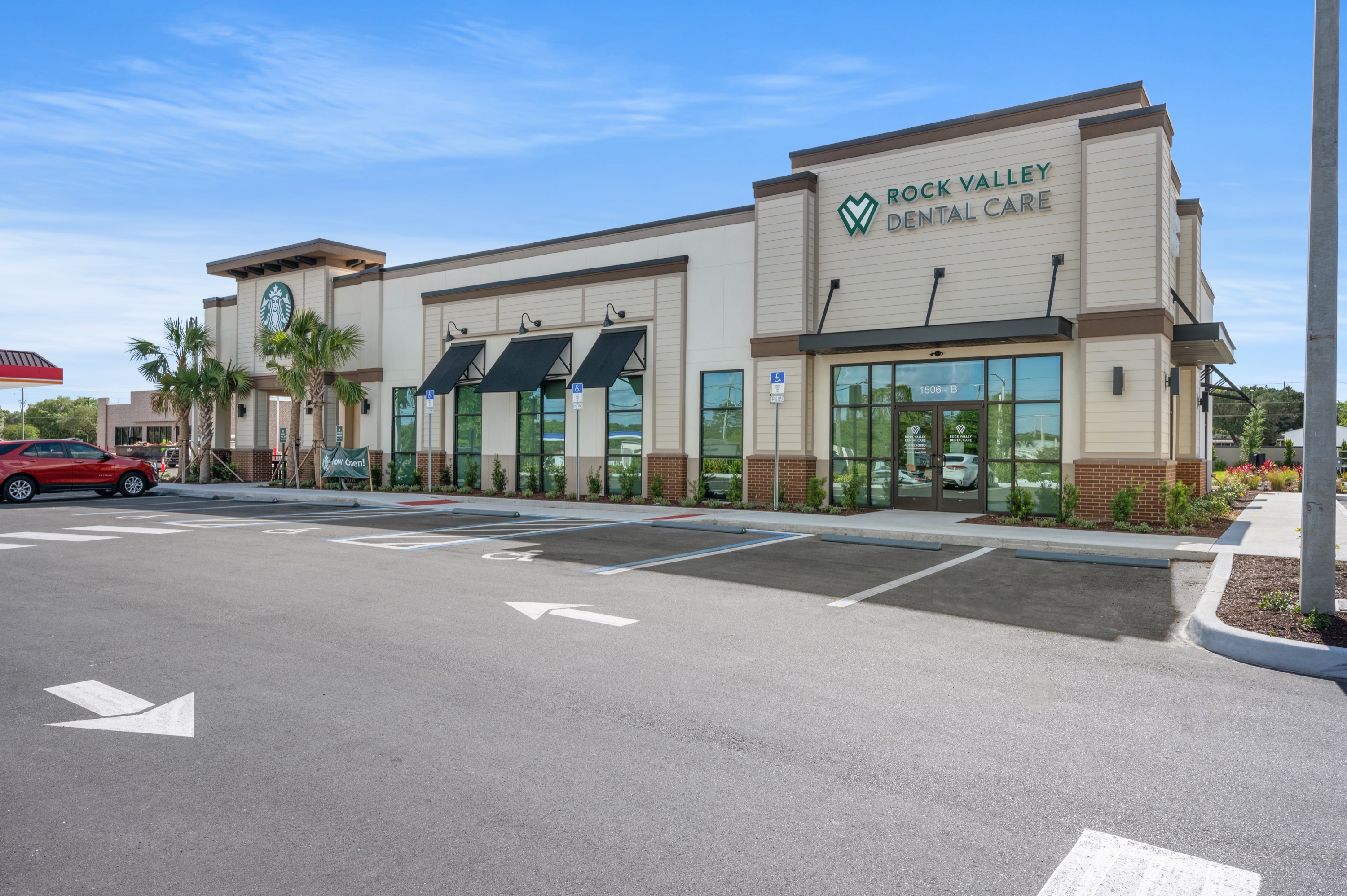 Front of office, Rock Valley Dental Care. Dentist in Apopka, FL. 