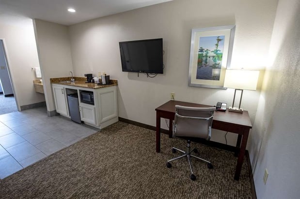 Images Best Western Plus Vermilion River Inn & Suites