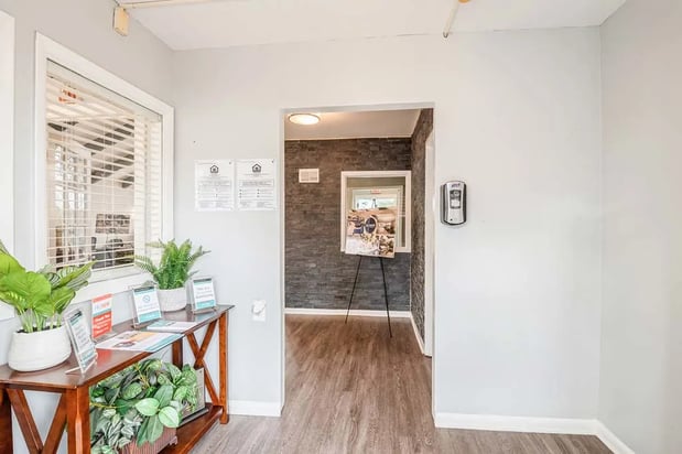 Images ReNew Odenton apartments