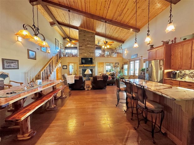 Images Moore Home & Ranch Realty