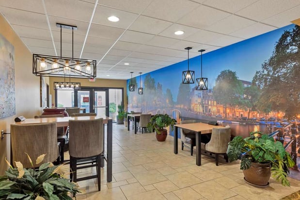 Images Best Western Plus Swiss Chalet Hotel & Suites