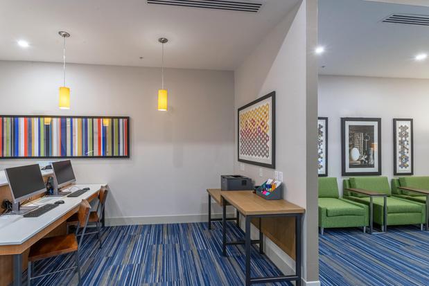 Images Holiday Inn Express & Suites Columbus - Worthington by IHG