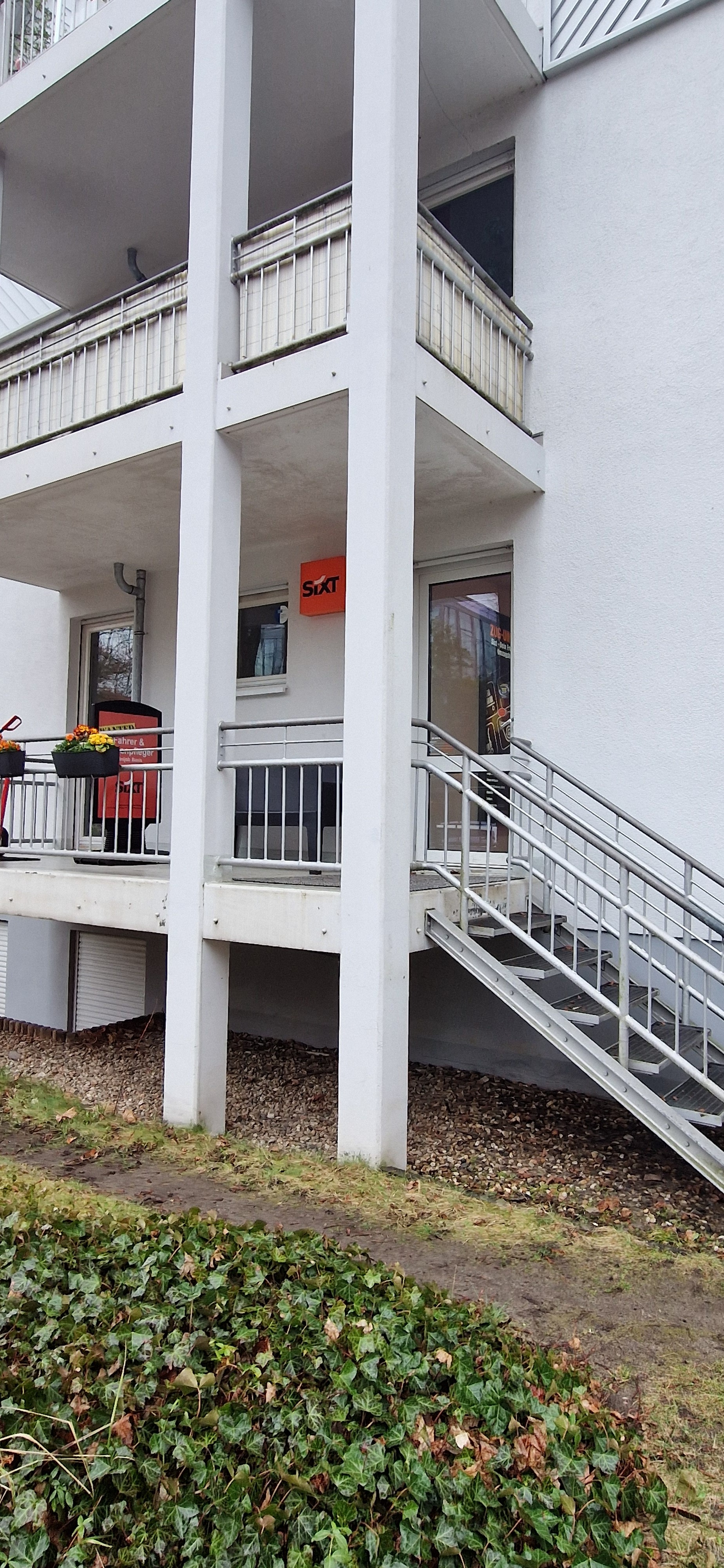 SIXT Autovermietung Potsdam, August-Bebel-Str. 79 in Potsdam-Babelsberg