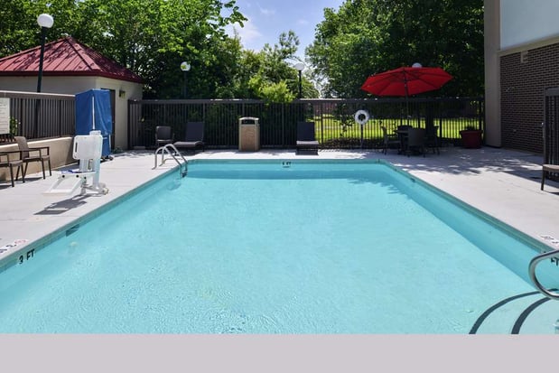 Images Hampton Inn Greensboro-East
