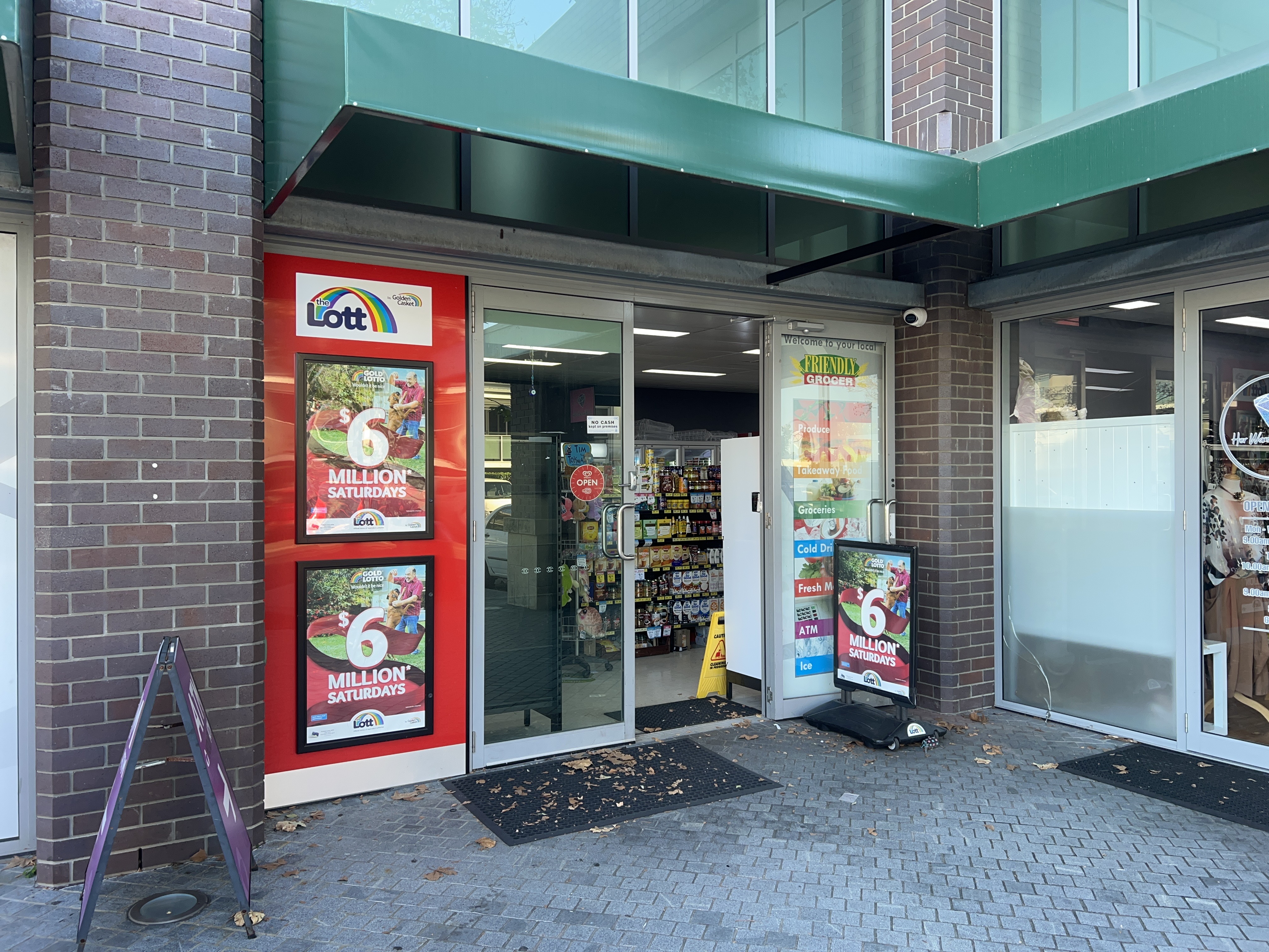 Images CoinFlip Bitcoin ATM - Friendly Grocer Emerald Lakes (Carrara)